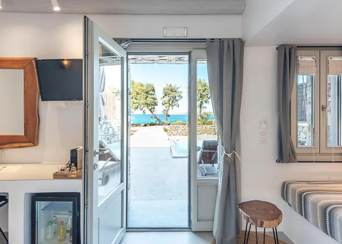 Paros Comfy Hotel