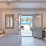 Paros Comfy Szálloda