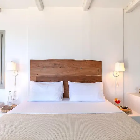 Paros Comfy Nausa