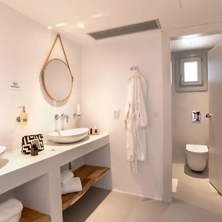 Paros Comfy 4*
