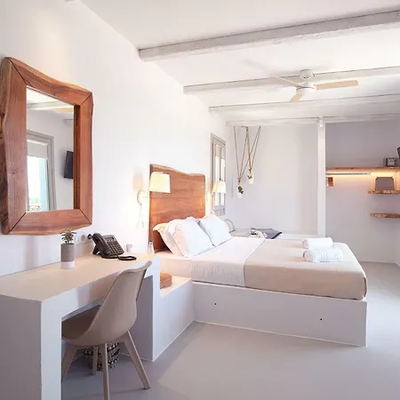 Szálloda Paros Comfy 4*