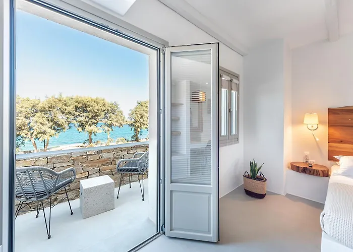 Paros Comfy Hotell Naousa