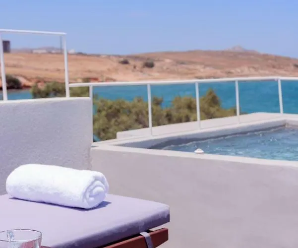 Hotell Paros Comfy 4*